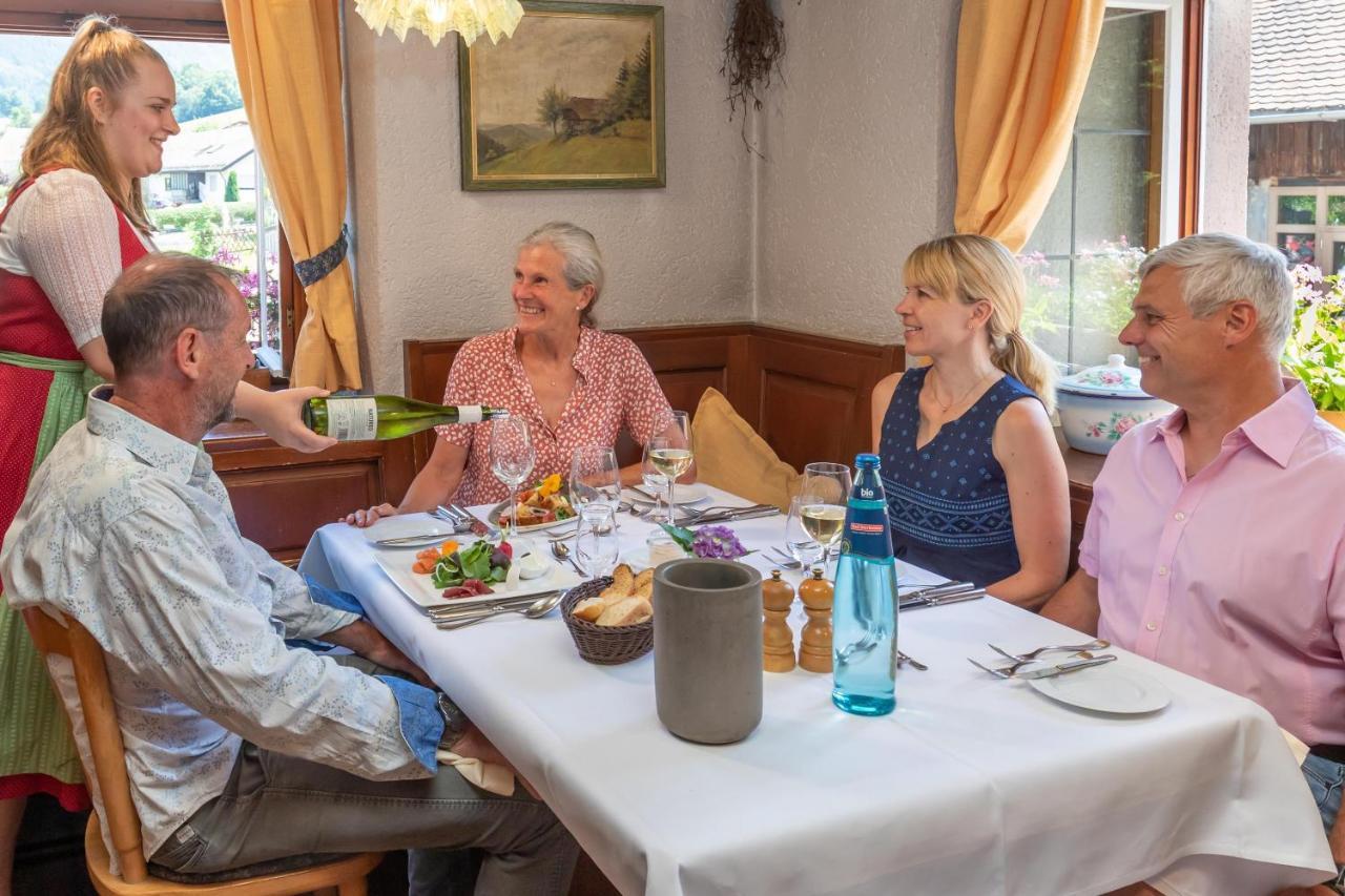 Goldener Adler Oberried - Hotel & Appartements Екстер'єр фото