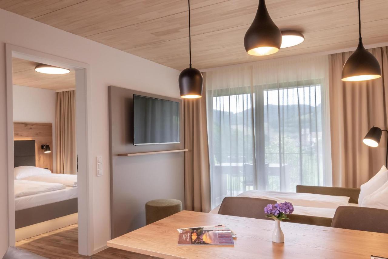 Goldener Adler Oberried - Hotel & Appartements Екстер'єр фото