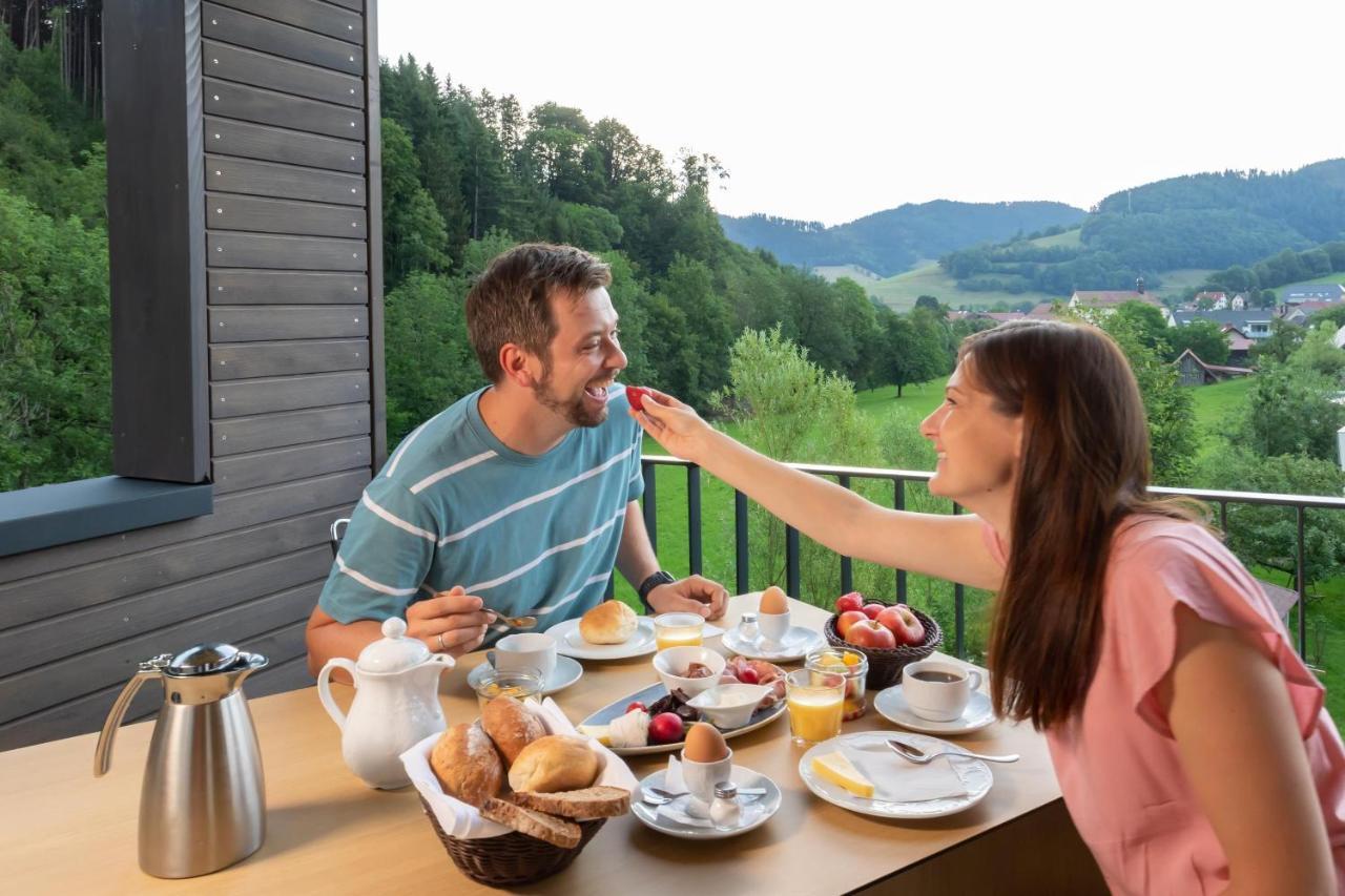 Goldener Adler Oberried - Hotel & Appartements Екстер'єр фото