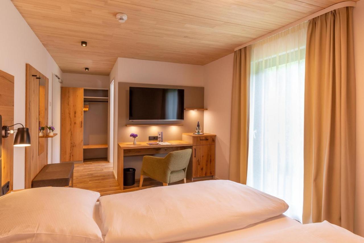 Goldener Adler Oberried - Hotel & Appartements Екстер'єр фото
