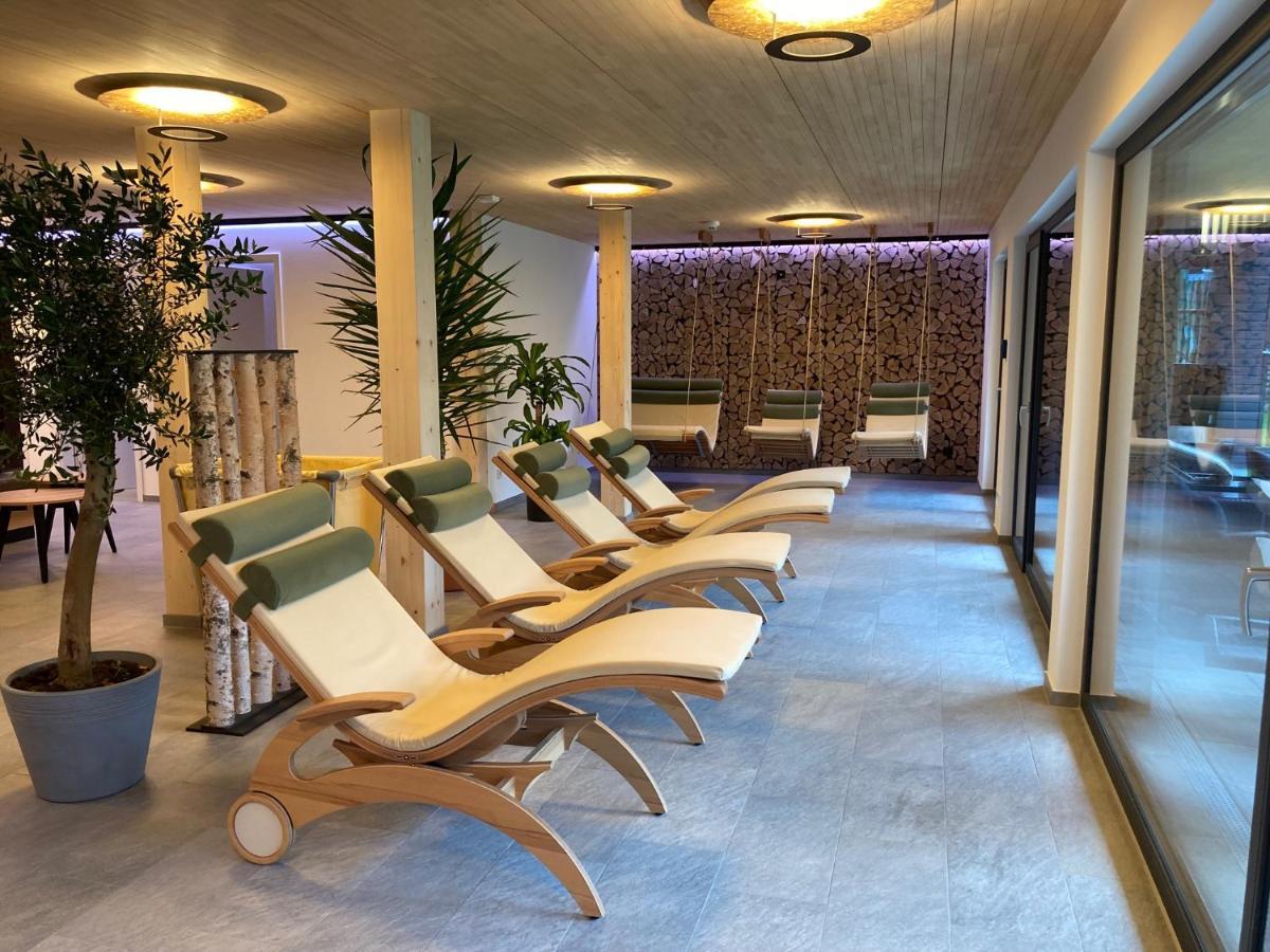 Goldener Adler Oberried - Hotel & Appartements Екстер'єр фото