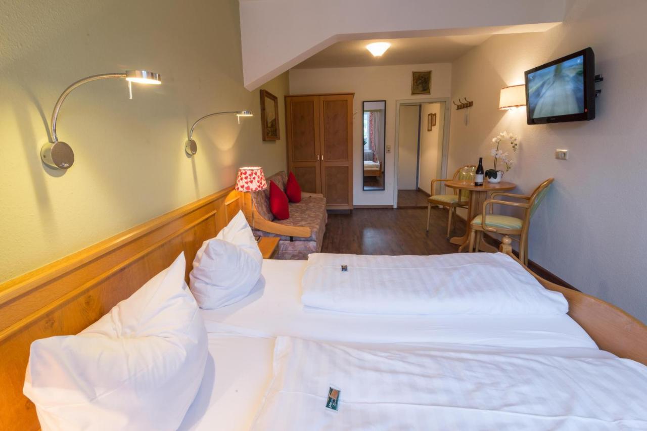 Goldener Adler Oberried - Hotel & Appartements Екстер'єр фото