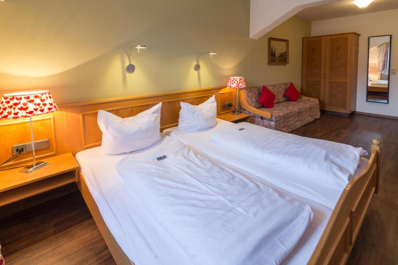 Goldener Adler Oberried - Hotel & Appartements Екстер'єр фото